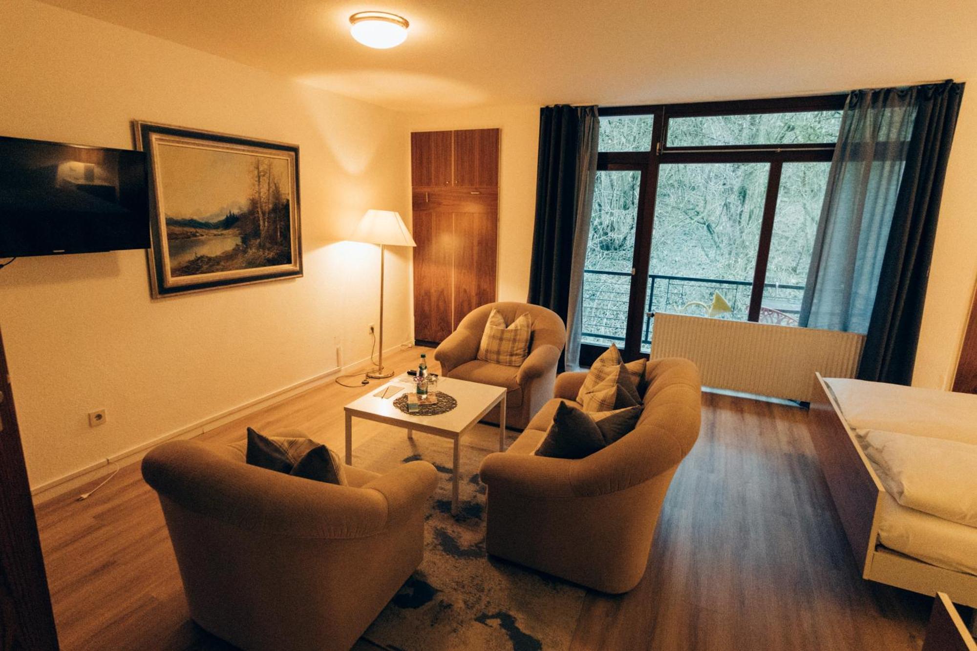 Gasthof Hotel Zur Post Egloffstein Luaran gambar