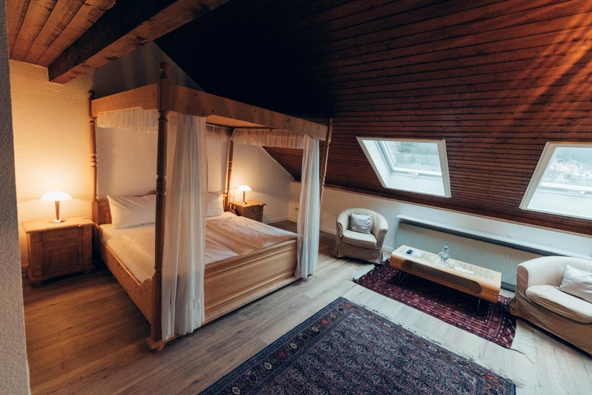 Gasthof Hotel Zur Post Egloffstein Luaran gambar