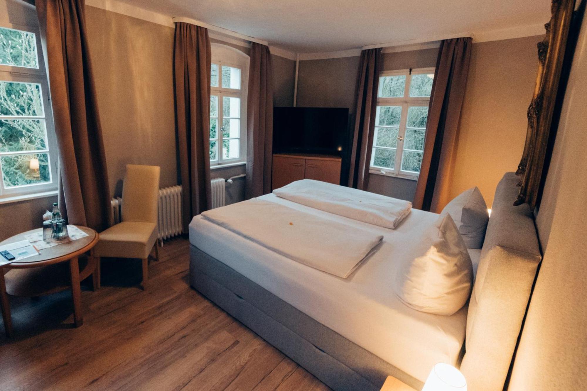 Gasthof Hotel Zur Post Egloffstein Luaran gambar