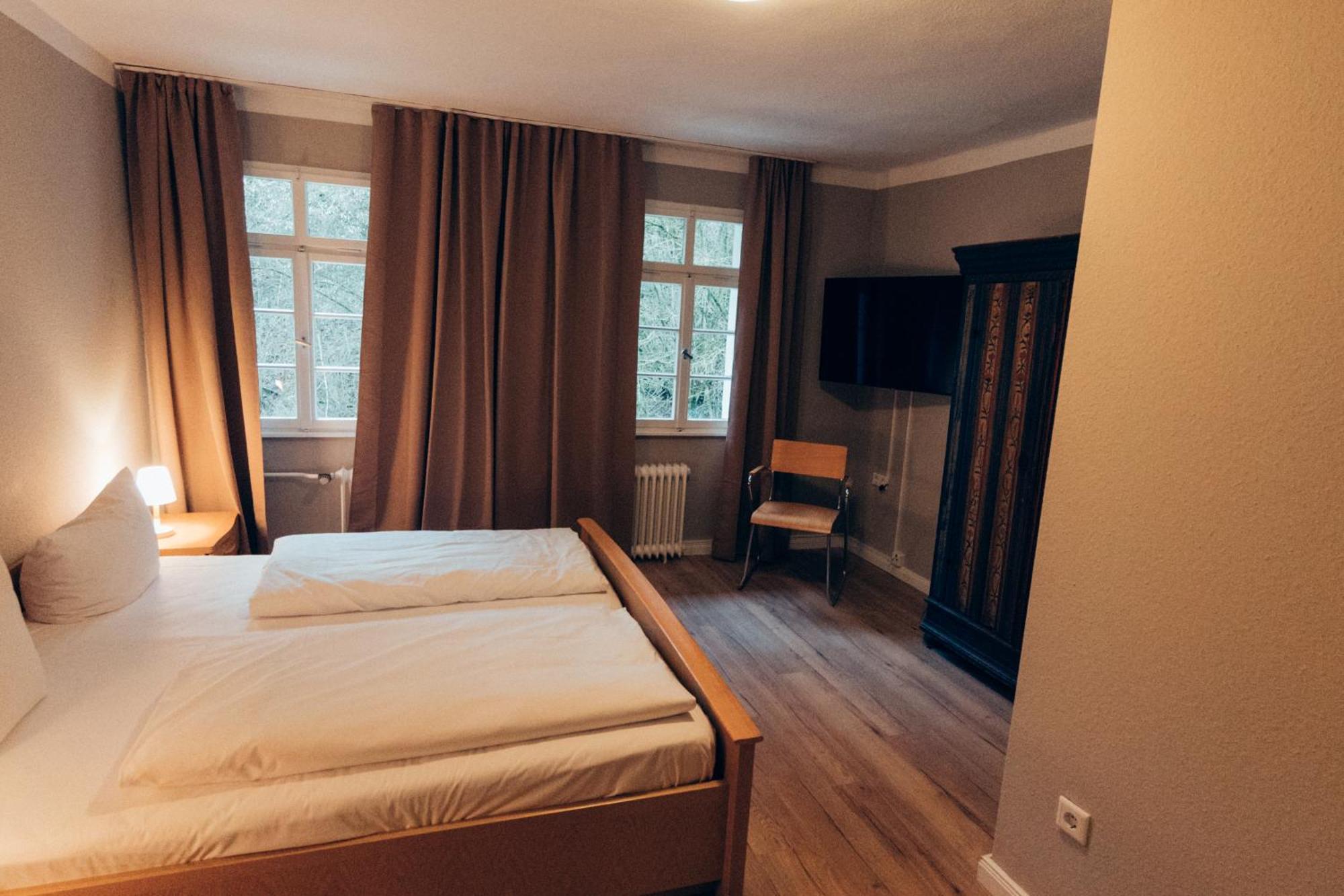 Gasthof Hotel Zur Post Egloffstein Luaran gambar