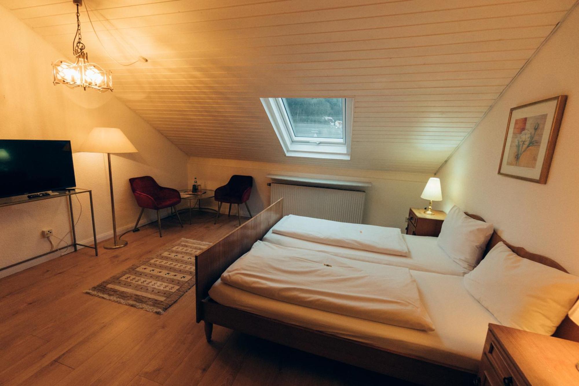 Gasthof Hotel Zur Post Egloffstein Luaran gambar