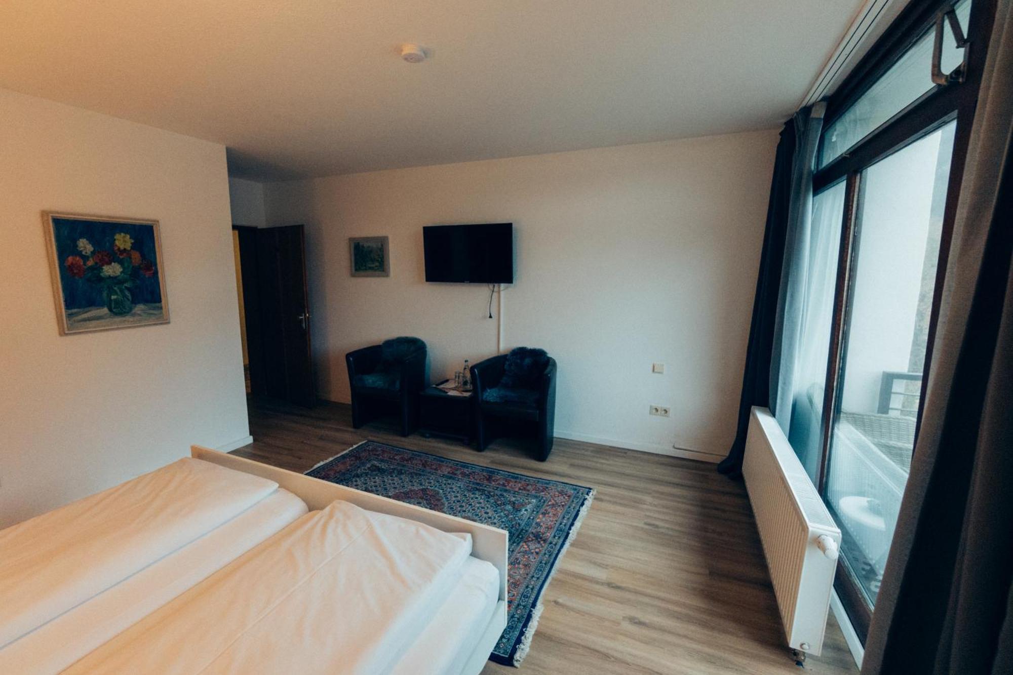 Gasthof Hotel Zur Post Egloffstein Luaran gambar